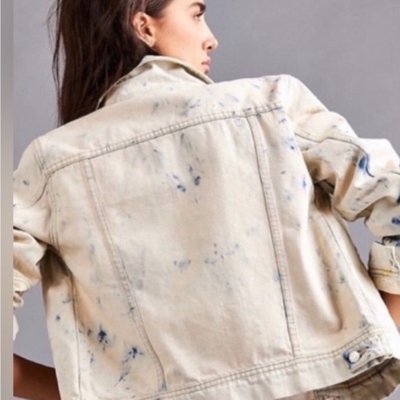 NWT Free People size M Rumors denim jacket in Tie Dye - Picture 4 of 12